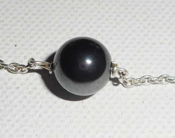 Bracciale in argento 925 con perla di ematite su catena d'argento