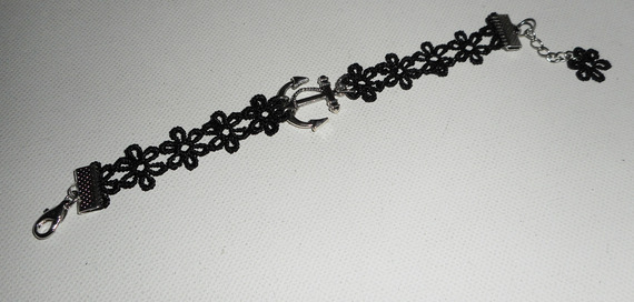 Bracciale originale con ancora e pizzo nero