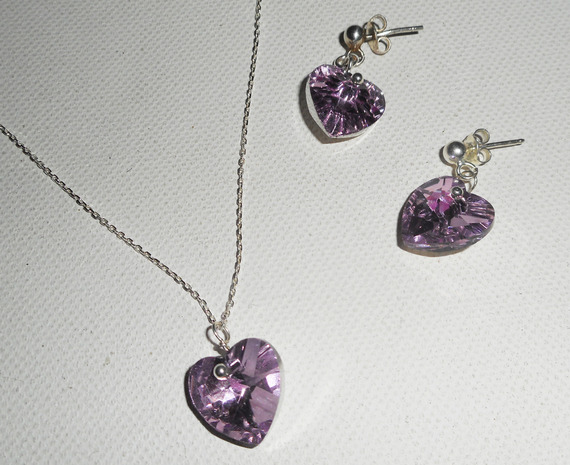 Ciondolo a forma di cuore viola con cristallo Swarovski su catena d'argento 925