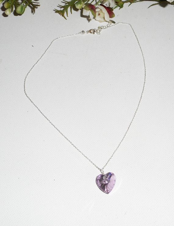 Ciondolo a forma di cuore viola in cristallo Swarovski su catena d'argento 925