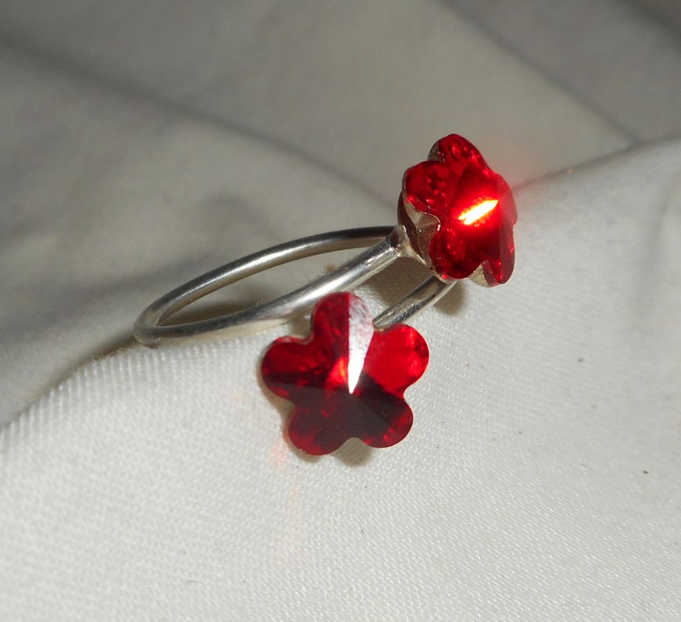 Anello doppio fiore in cristallo Swarovski rosso