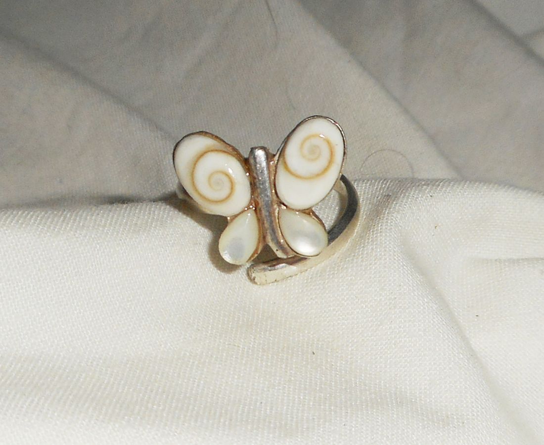 Anello originale in argento 925 con farfalla dell'occhio di Santa Lucia