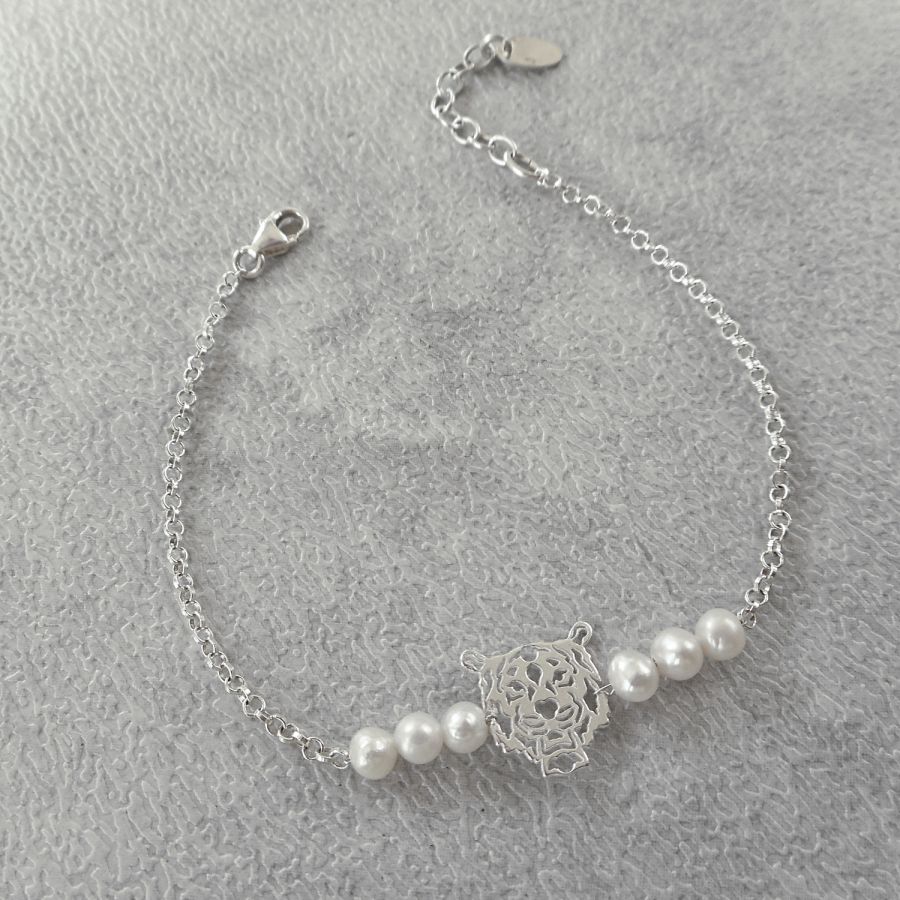 Bracciale di perle coltivate e tigri su catena d'argento 925