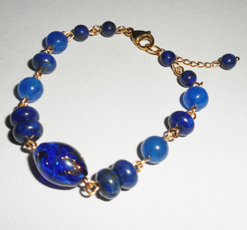 Bracciale in vetro di Murano e pietre dure blu