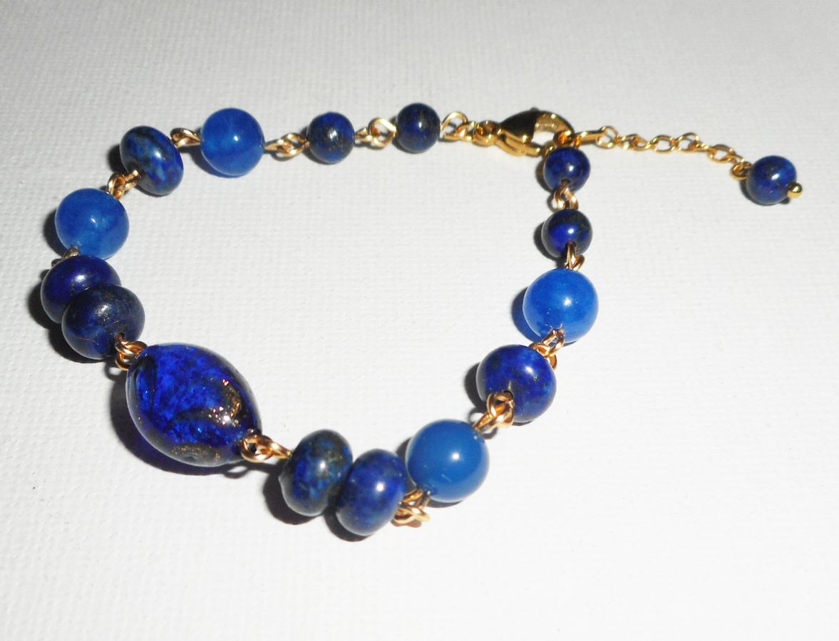 Bracciale in vetro di Murano e pietre dure blu