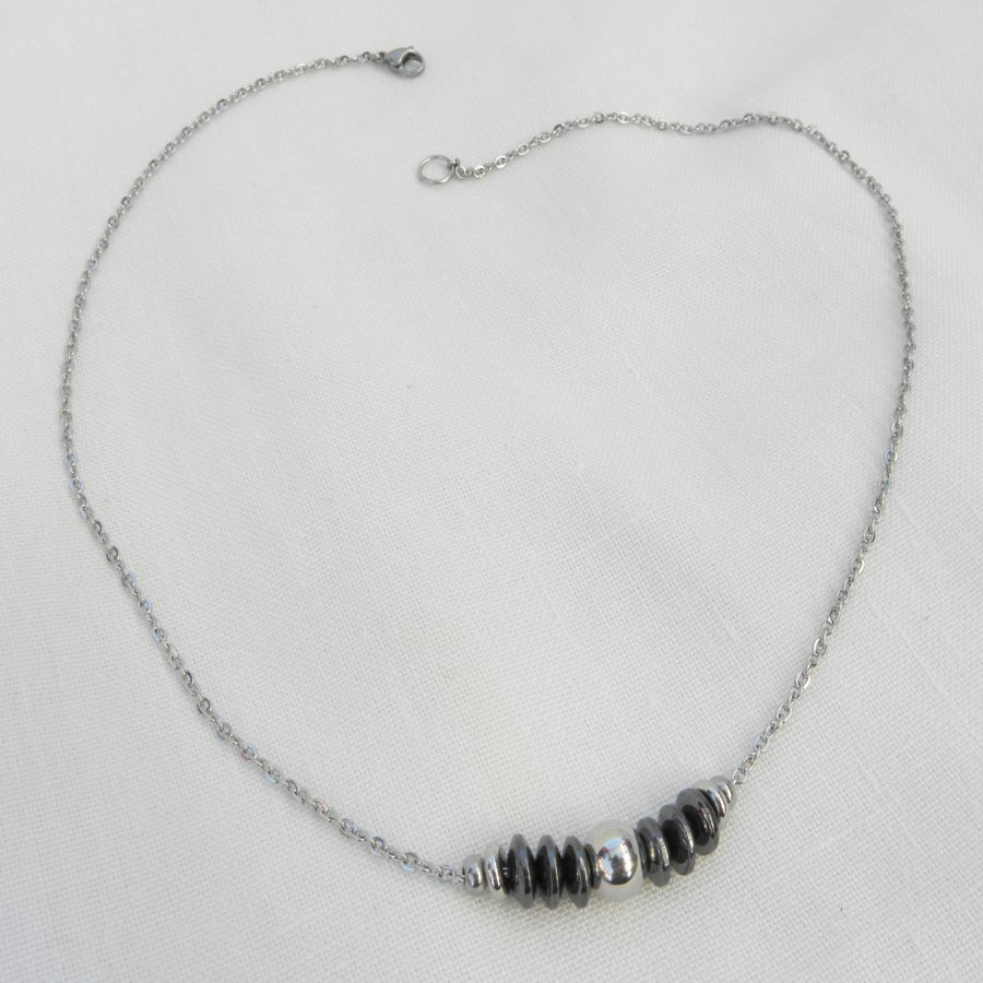 Collana da uomo con pietre di ematite e perline in acciaio inossidabile