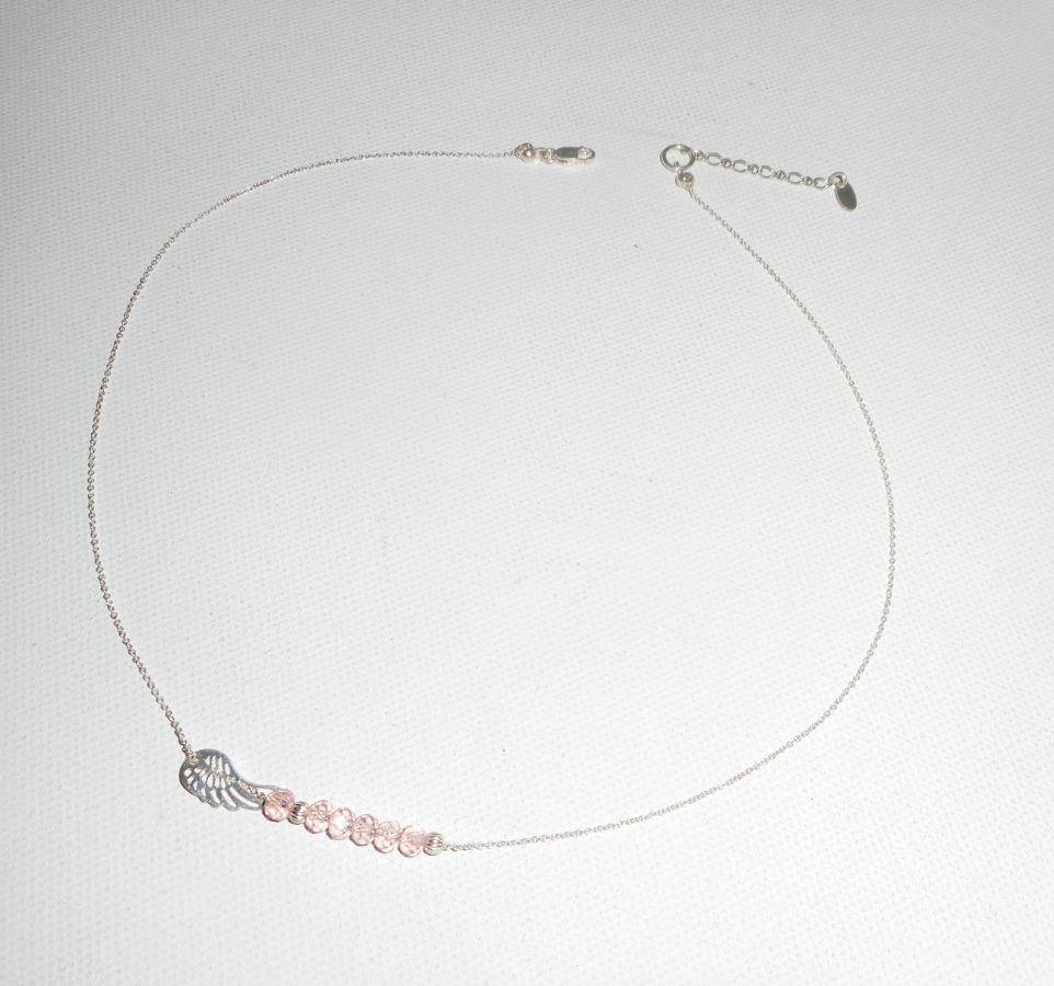 Collana girocollo in argento 925 con piccole perle di cristallo rosa e ad ala