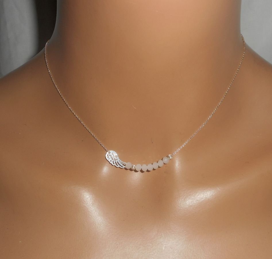 Collana girocollo in argento 925 con piccole perle di cristallo bianche e ad ala