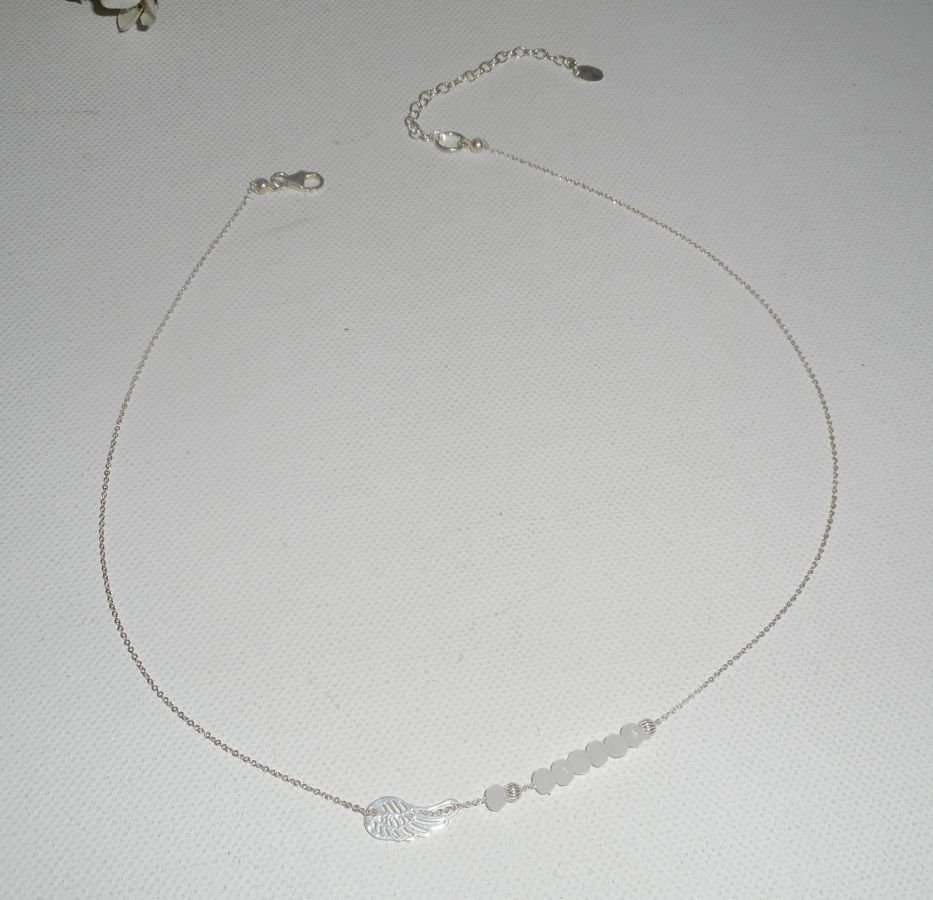 Collana girocollo in argento 925 con piccole perle di cristallo bianche e ad ala