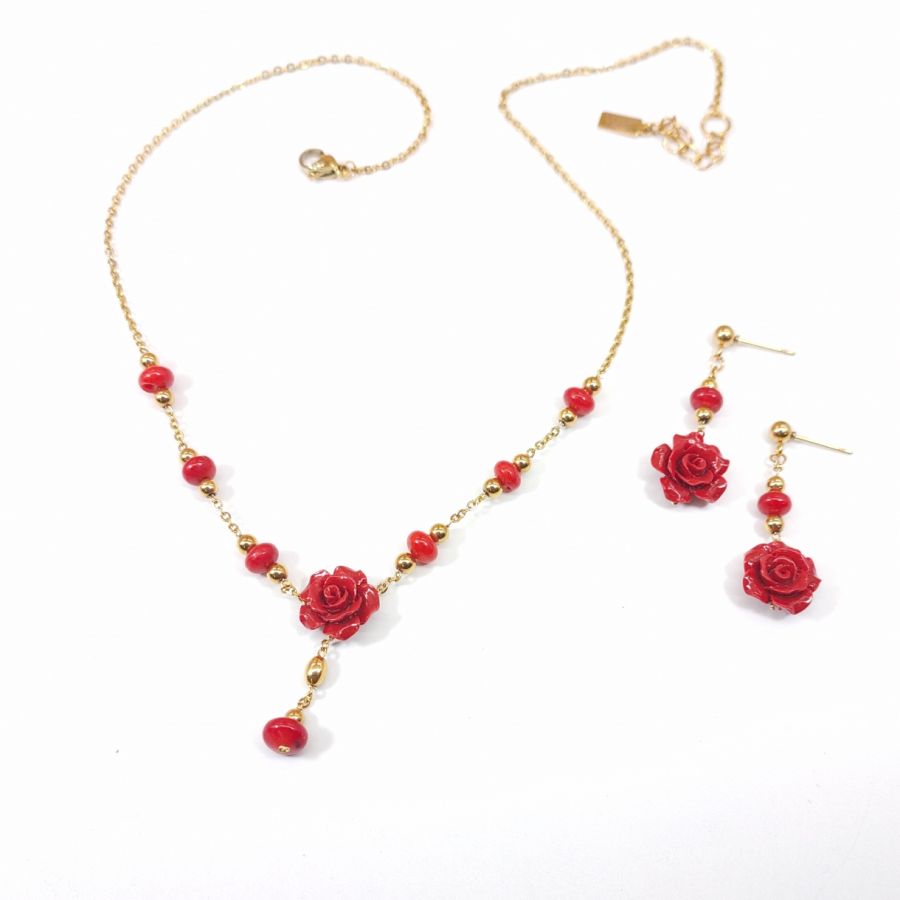 Collana di gorgonie rosa e rosse