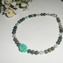 Bracciale di perle e gorgonie verdi rosate con chiusura in argento